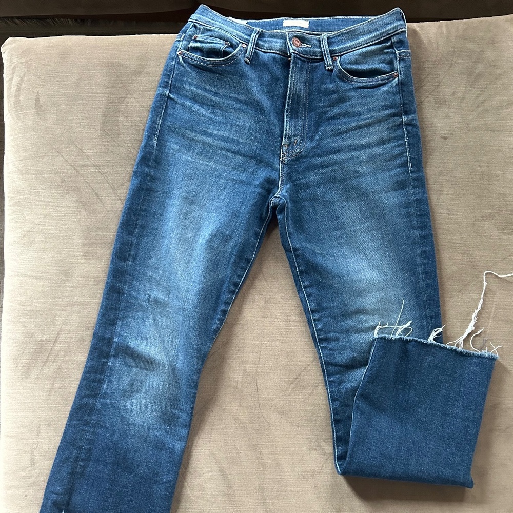MOTHER Jeans- The Insider Crop Step Fray size 27